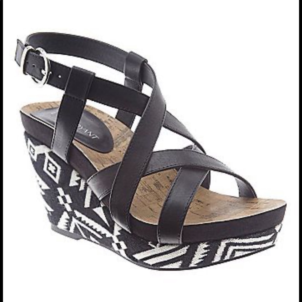 Tribal Print Wedges